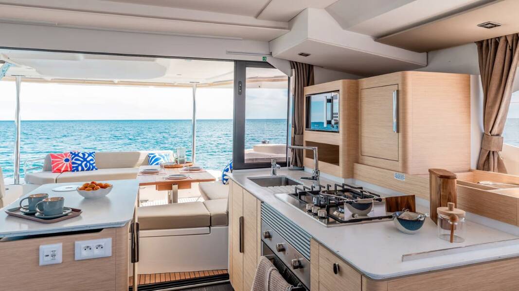 Fountaine Pajot FP 44 Quatuor | Sofija