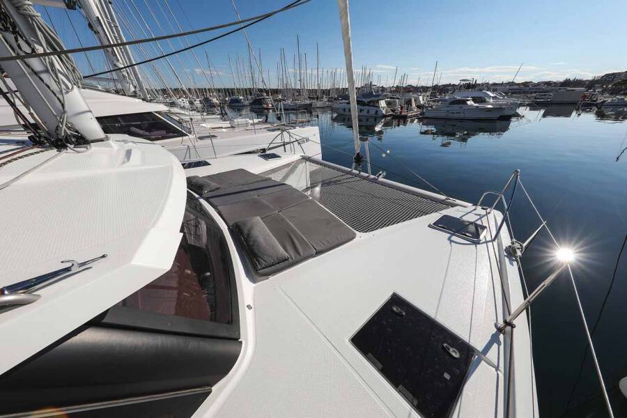 Fountaine Pajot Isla 40  | Orion