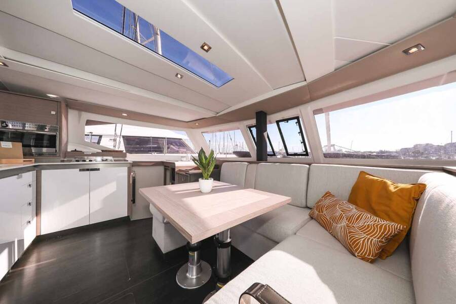 Fountaine Pajot Isla 40  | Orion