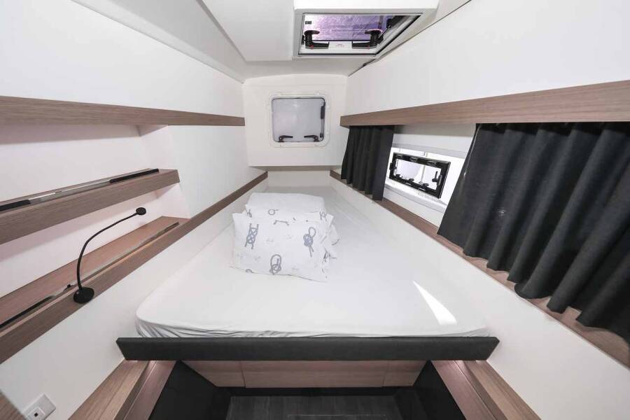 Fountaine Pajot Isla 40  | Orion