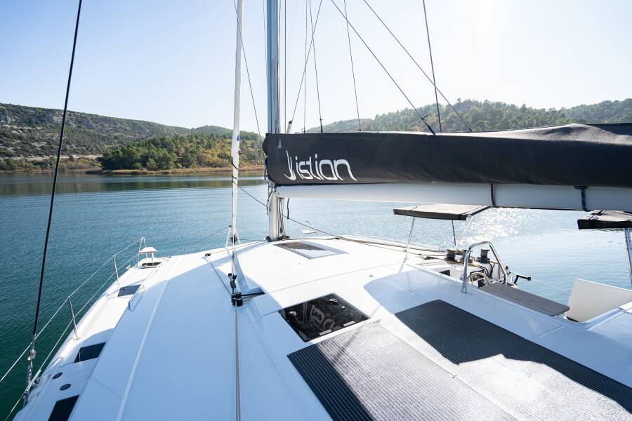 Fountaine Pajot Isla 40 | First Step