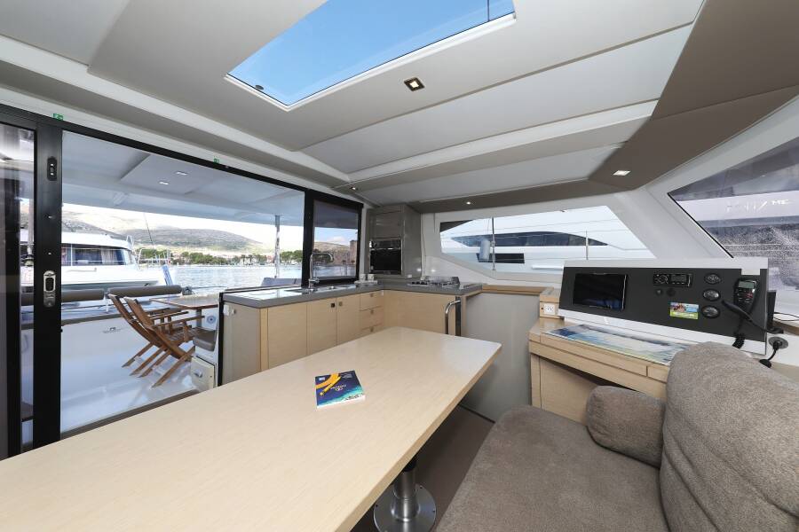 Fountaine Pajot Lucia 40  | Why Not