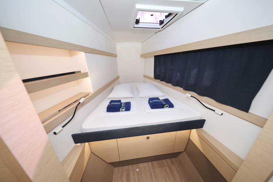 Fountaine Pajot Lucia 40  | Why Not