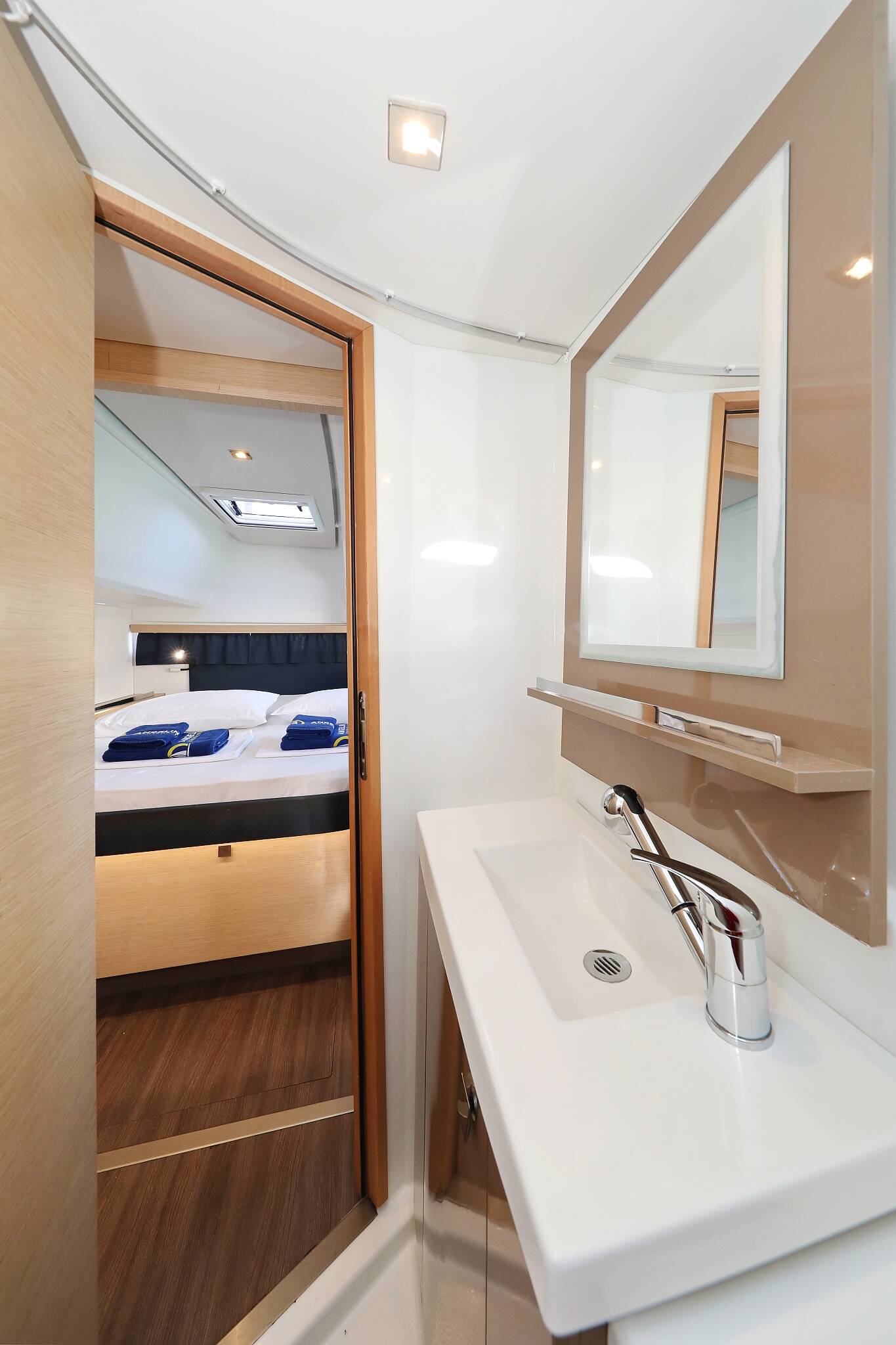 Fountaine Pajot Lucia 40  | Why Not