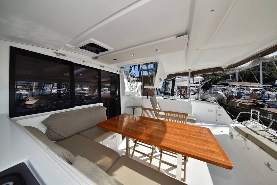 Fountaine Pajot Lucia 40  | Floreanne