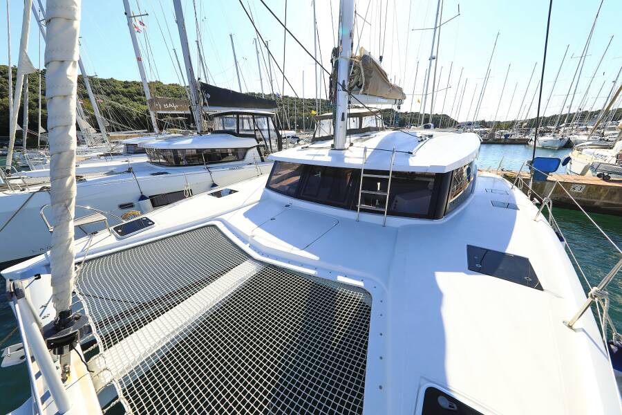 Fountaine Pajot Lucia 40  | Floreanne