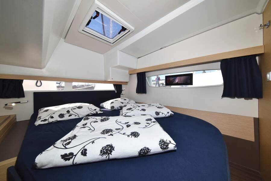 Fountaine Pajot Lucia 40  | Floreanne