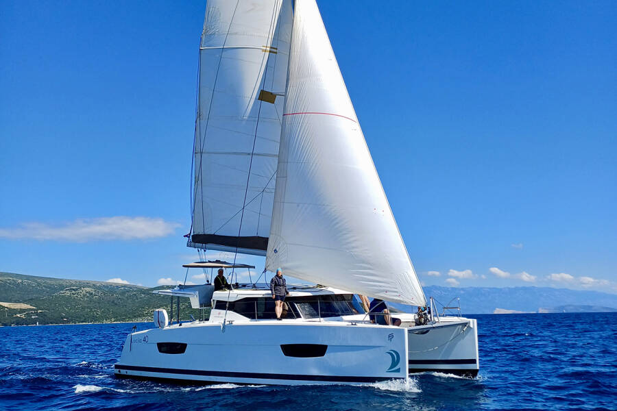 Fountaine Pajot Lucia 40  | Stella Luna