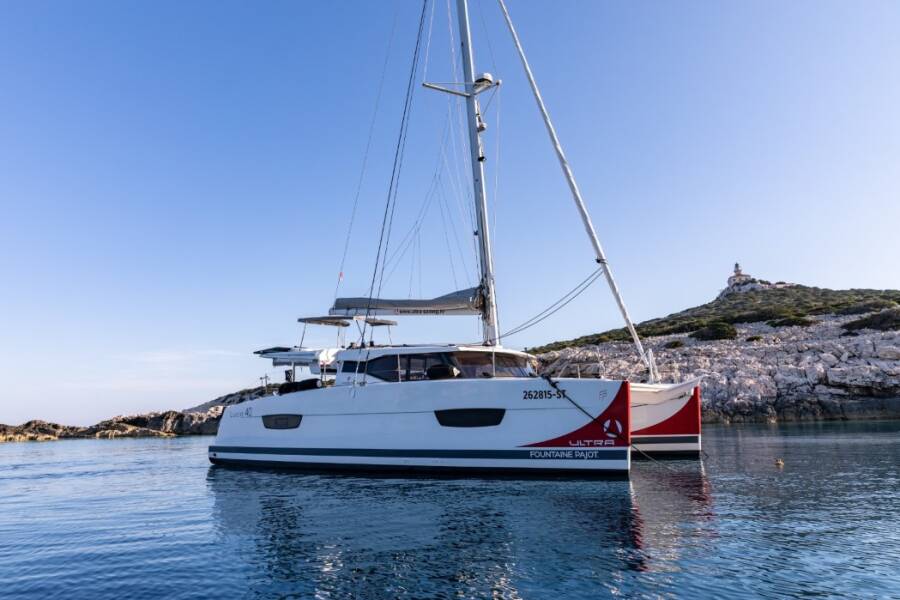 Fountaine Pajot Lucia 40  | Nala