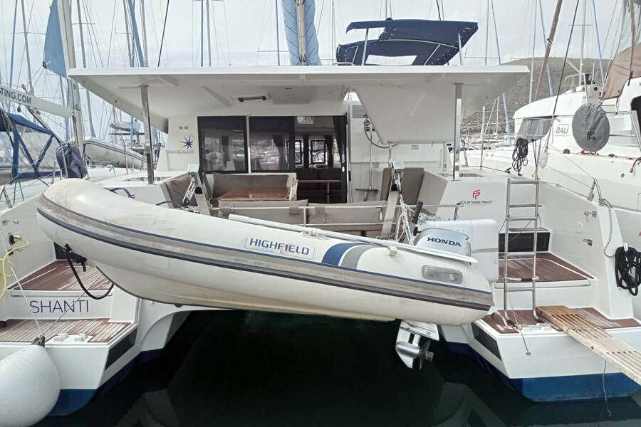 Fountaine Pajot Lucia 40  | Shanti