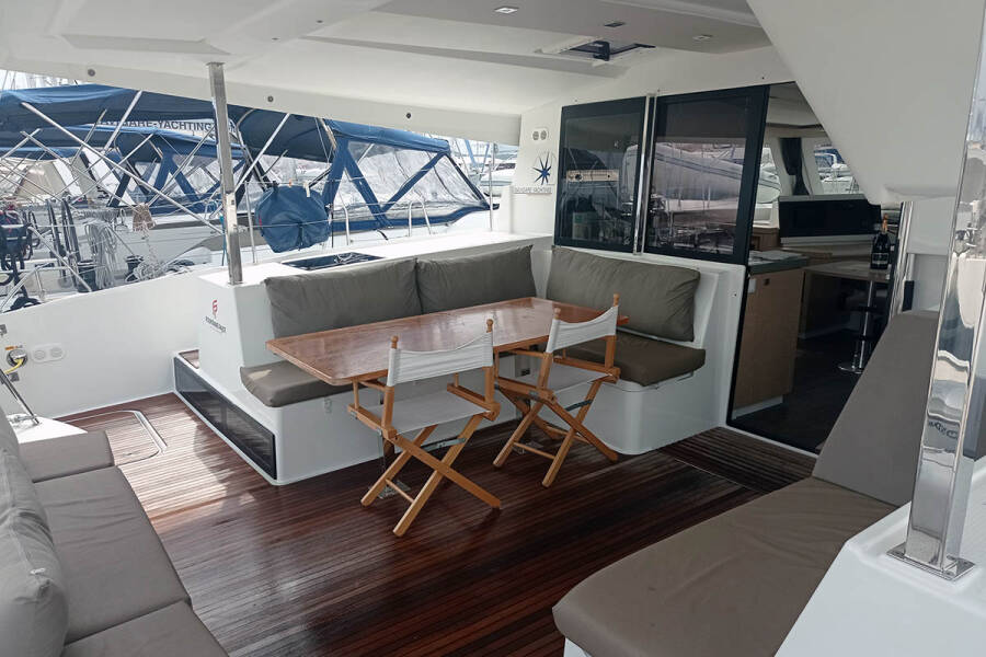 Fountaine Pajot Lucia 40  | Shanti