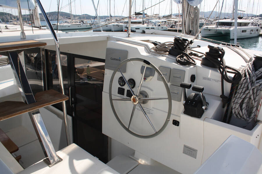 Fountaine Pajot Lucia 40  | Shanti