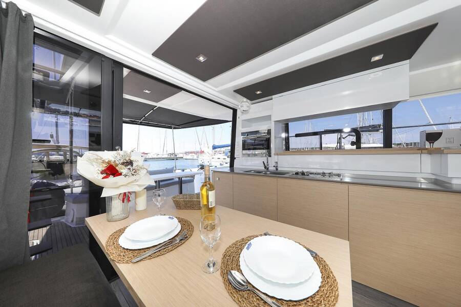 Fountaine Pajot MY 37  | Anrik