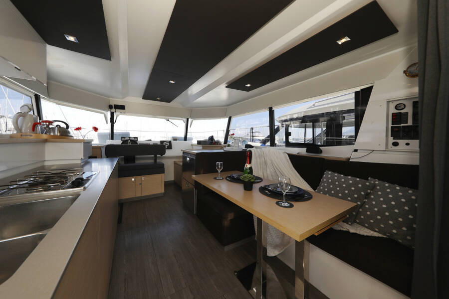 Fountaine Pajot MY 37  | Marketka