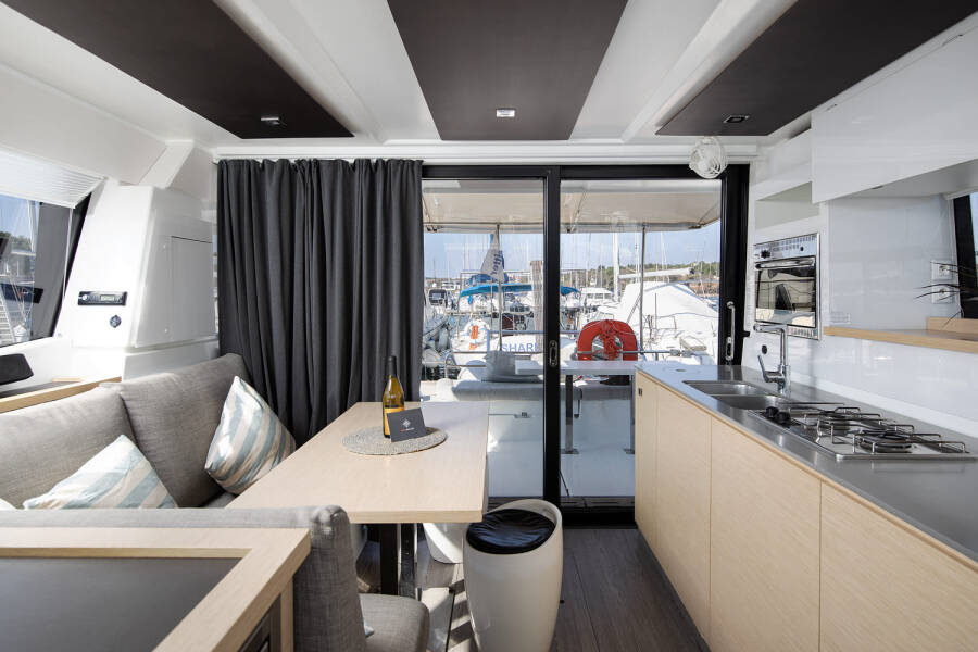 Fountaine Pajot MY 37  | Mare Tortuga