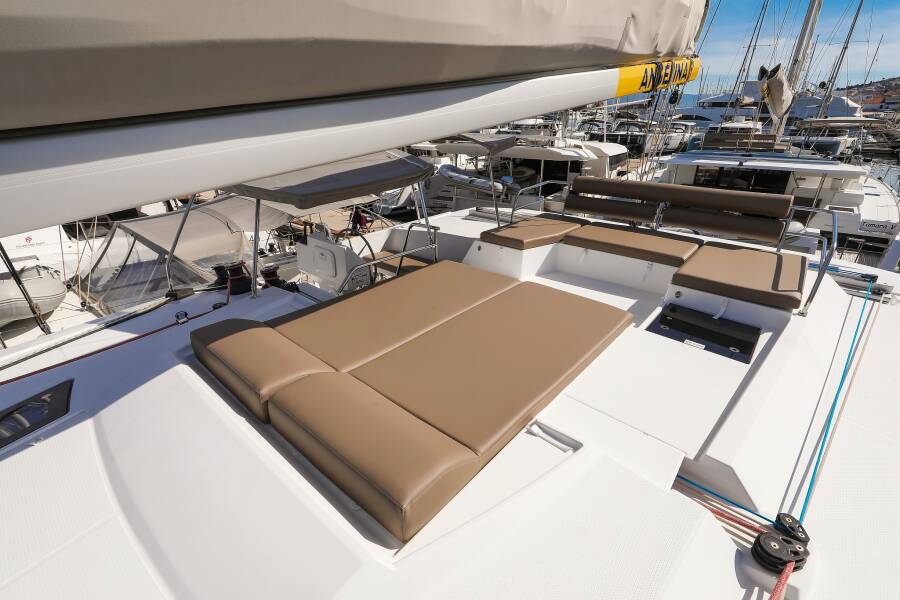 Fountaine Pajot Saona 47 Quintet  | Nina V