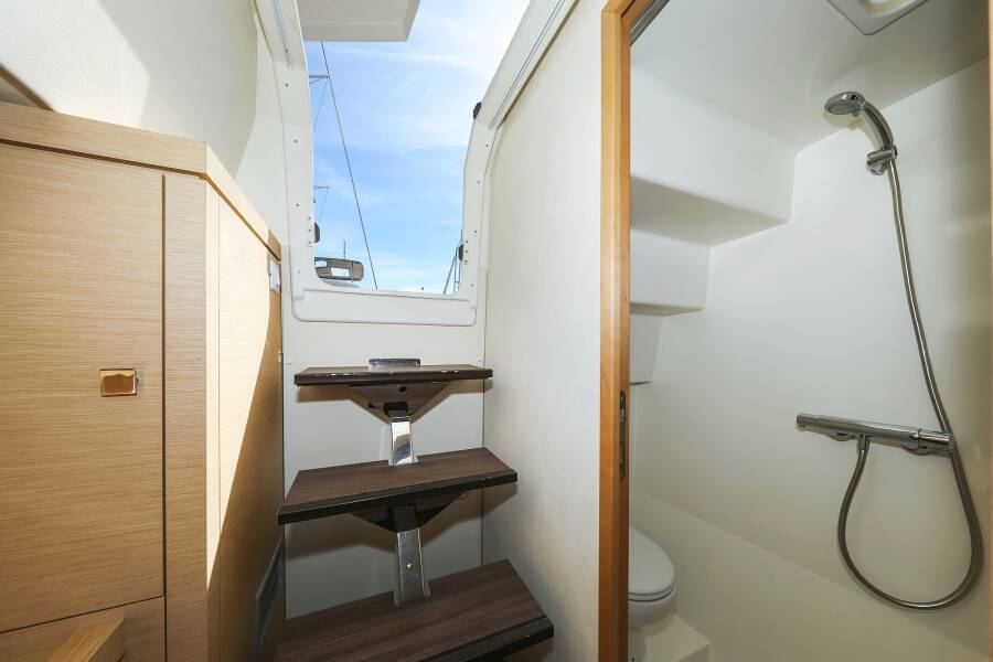 Fountaine Pajot Saona 47 Quintet  | Nina V