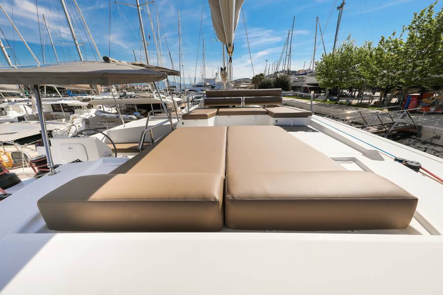 Fountaine Pajot Saona 47 Quintet  | Nina V