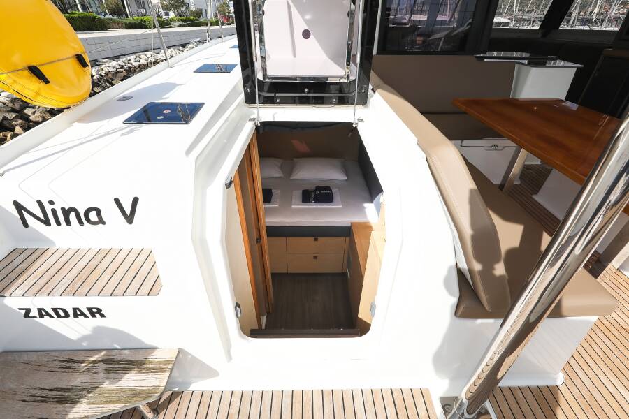 Fountaine Pajot Saona 47 Quintet  | Nina V