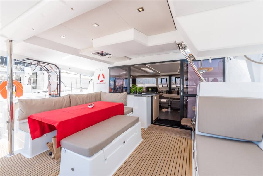Fountaine Pajot Saona 47 Quintet  | Sunny Wave