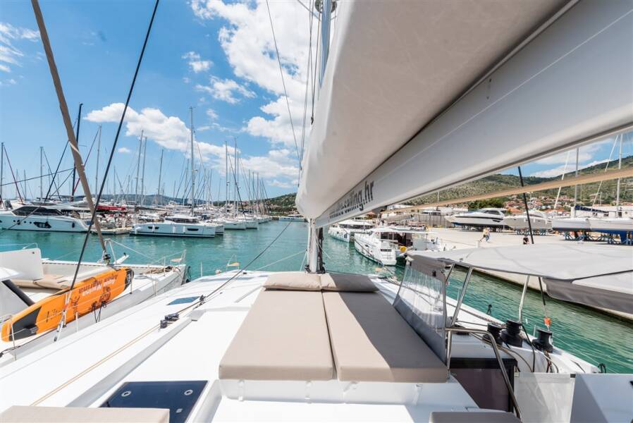 Fountaine Pajot Saona 47 Quintet  | Sunny Wave