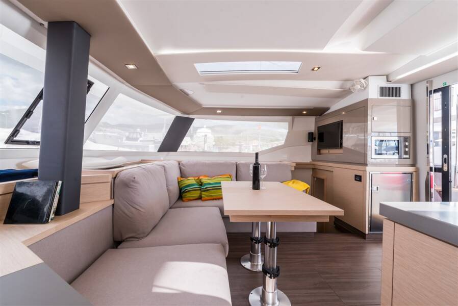 Fountaine Pajot Saona 47 Quintet  | Sunny Wave