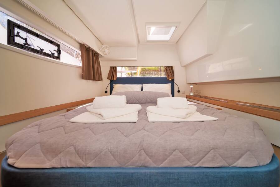 Fountaine Pajot Tanna 47 | First Life