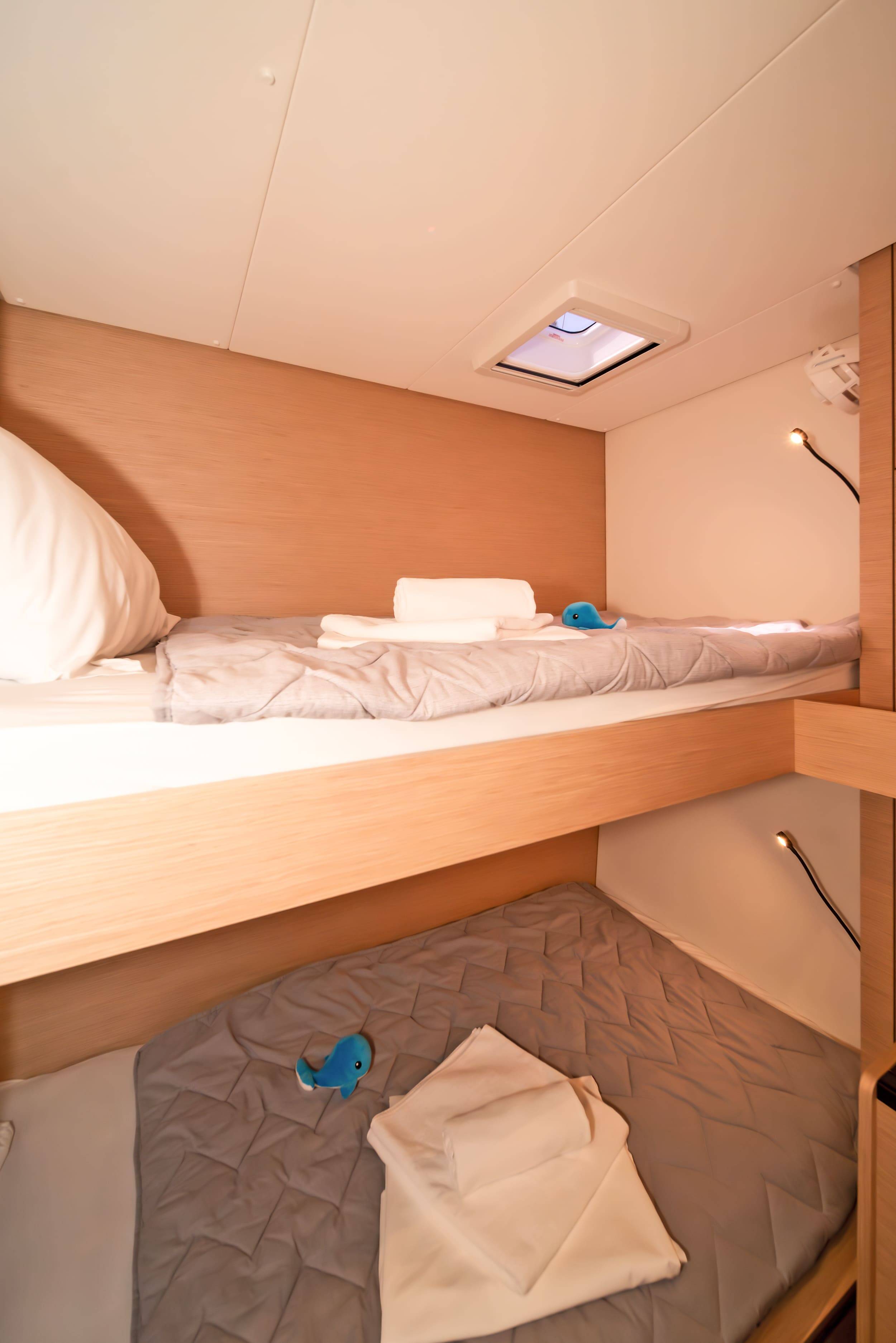 Fountaine Pajot Tanna 47 | First Life