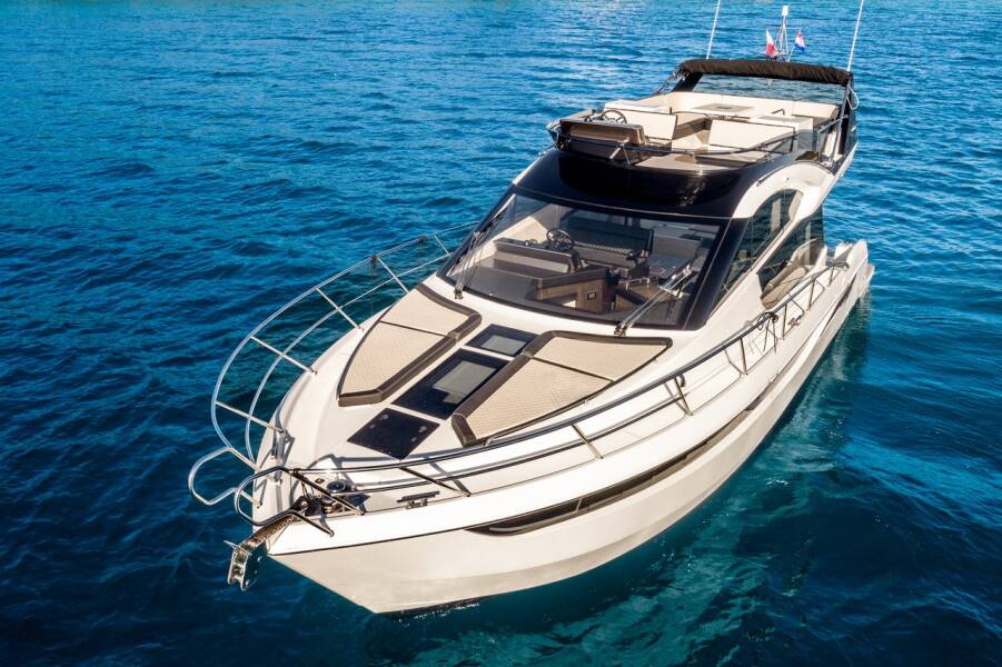 Galeon 420  | Amber Blue