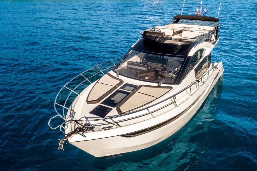 Galeon 420  | Amber Blue