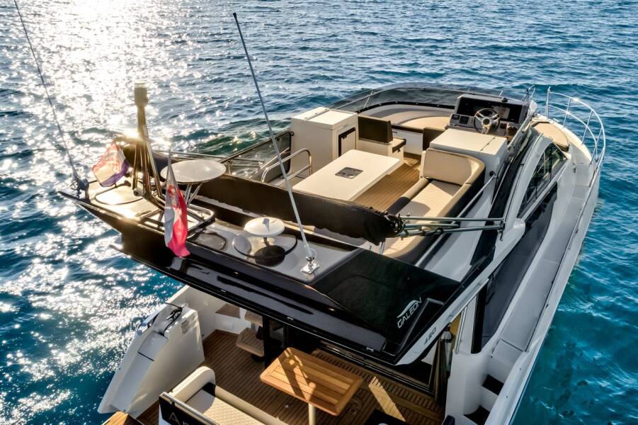 Galeon 420  | Amber Blue