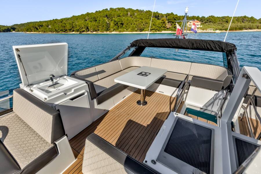 Galeon 420  | Amber Blue