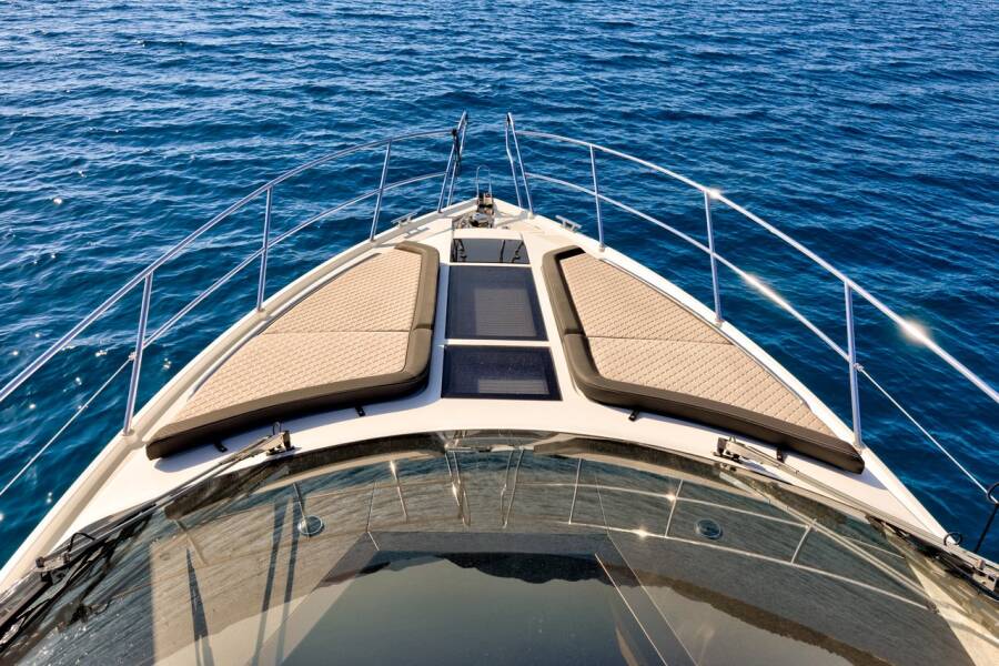 Galeon 420  | Amber Blue