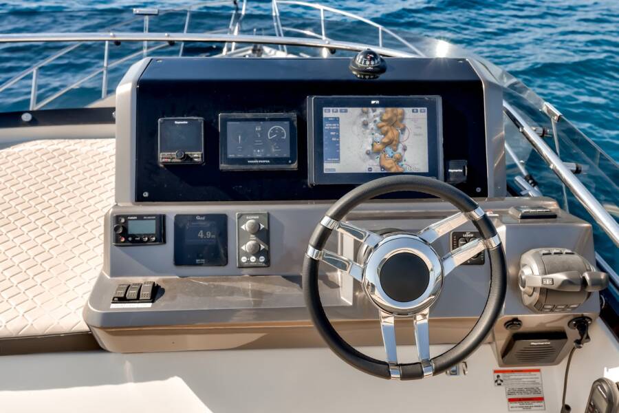 Galeon 420  | Amber Blue