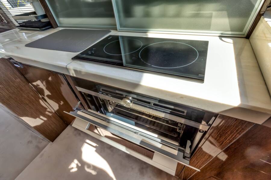 Galeon 420  | Amber Blue