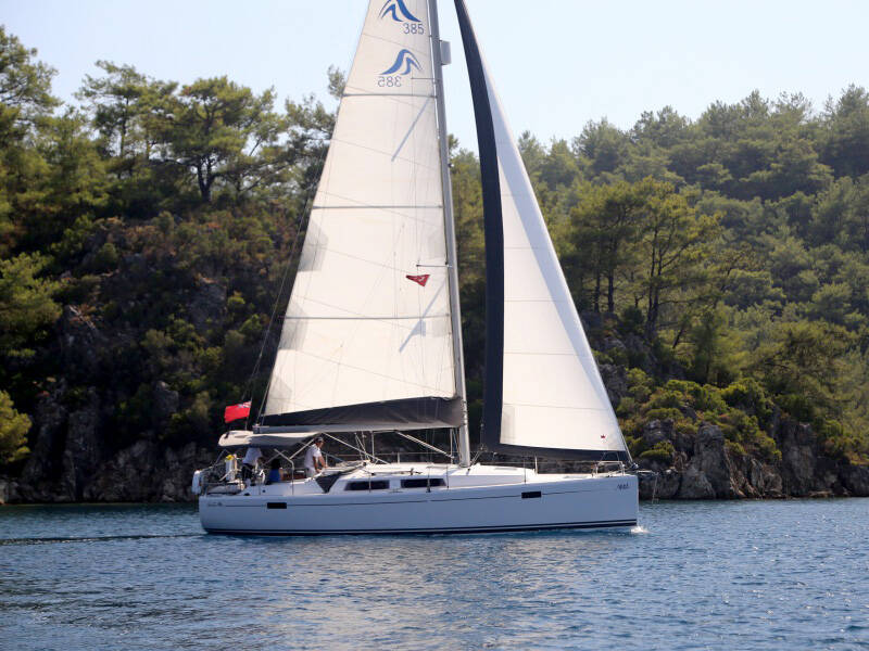 Hanse 385  | Ariel