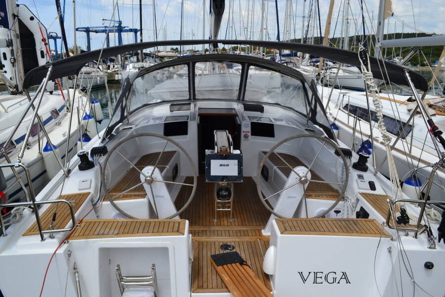 Hanse 415  | Vega