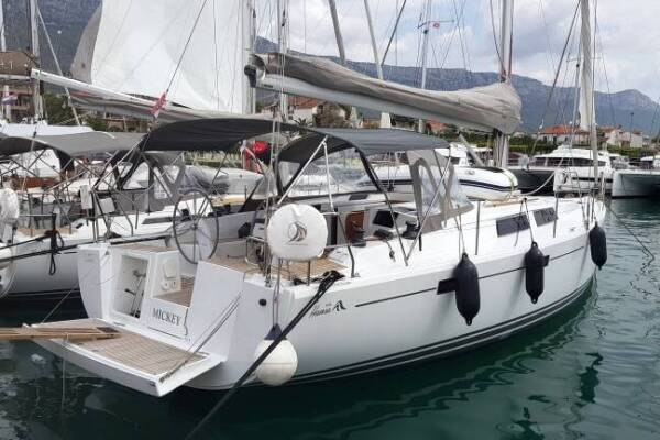 Hanse 415