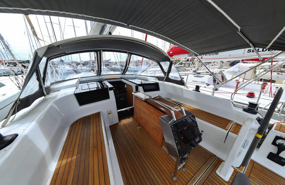 Hanse 418 | Leia