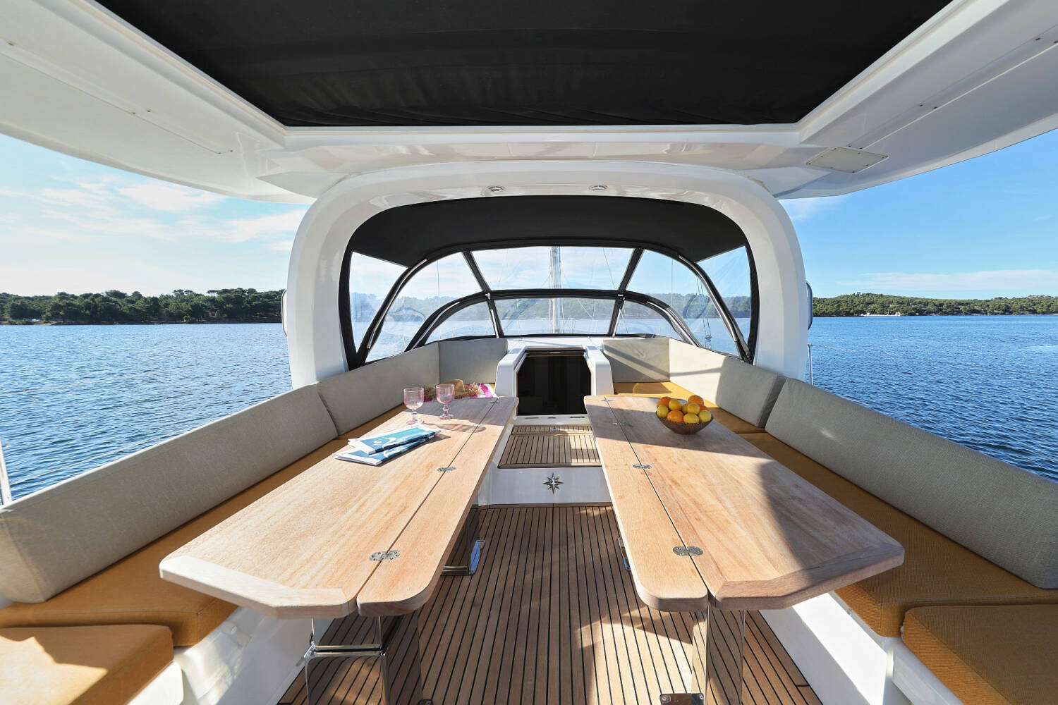 Jeanneau 60 | Friends