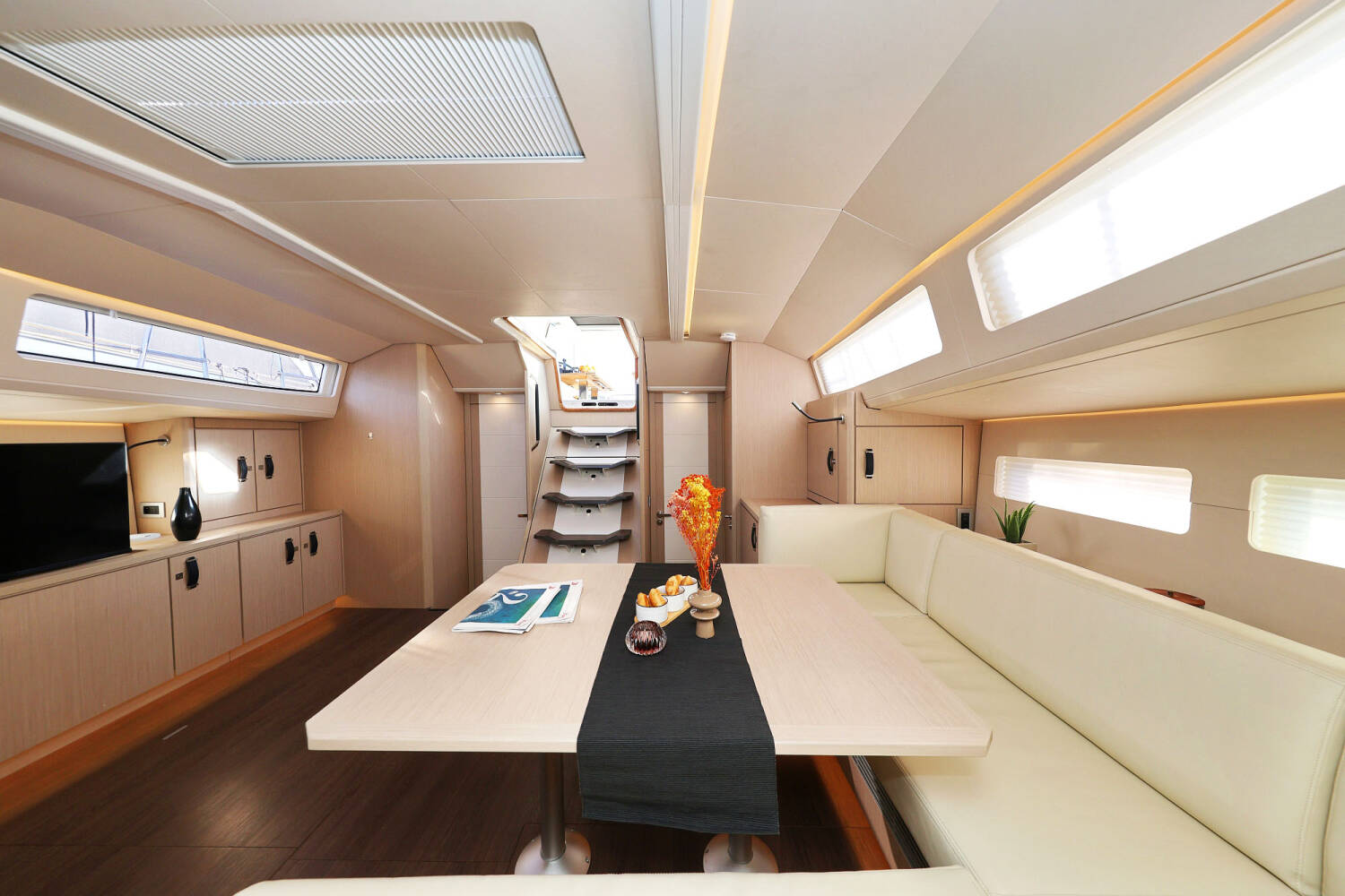 Jeanneau 60 | Friends