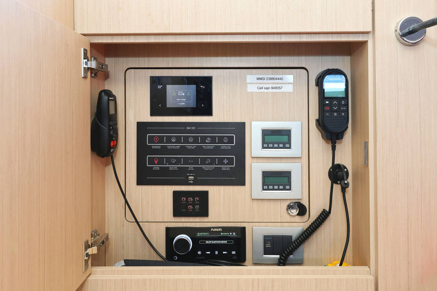 Jeanneau 60 | Friends