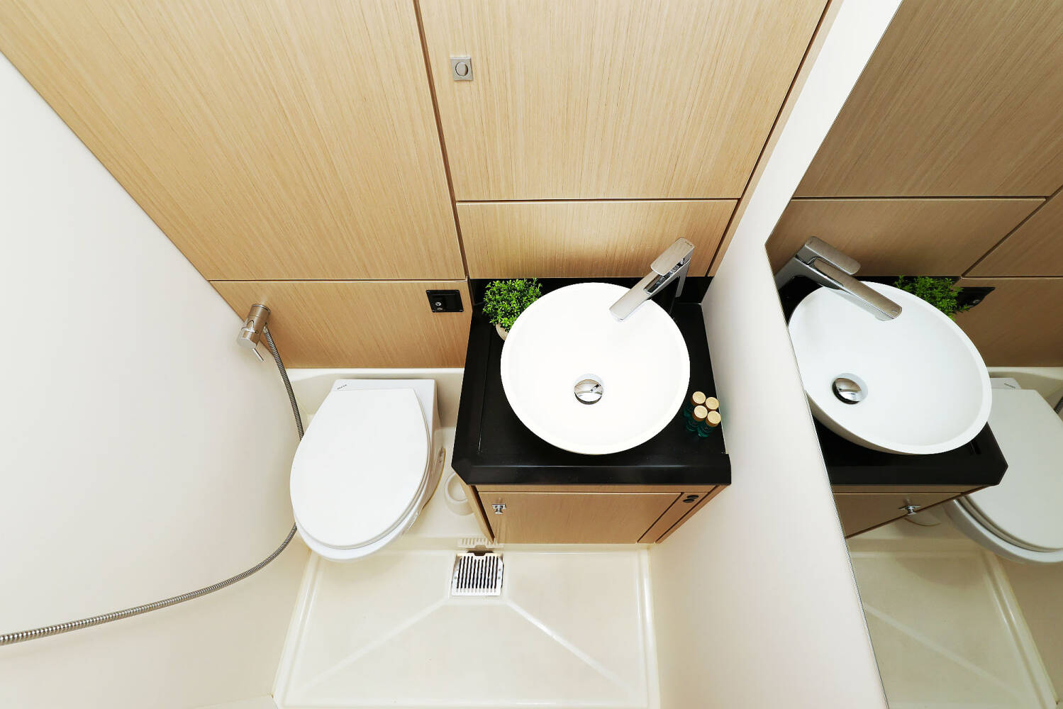 Jeanneau 60 | Friends