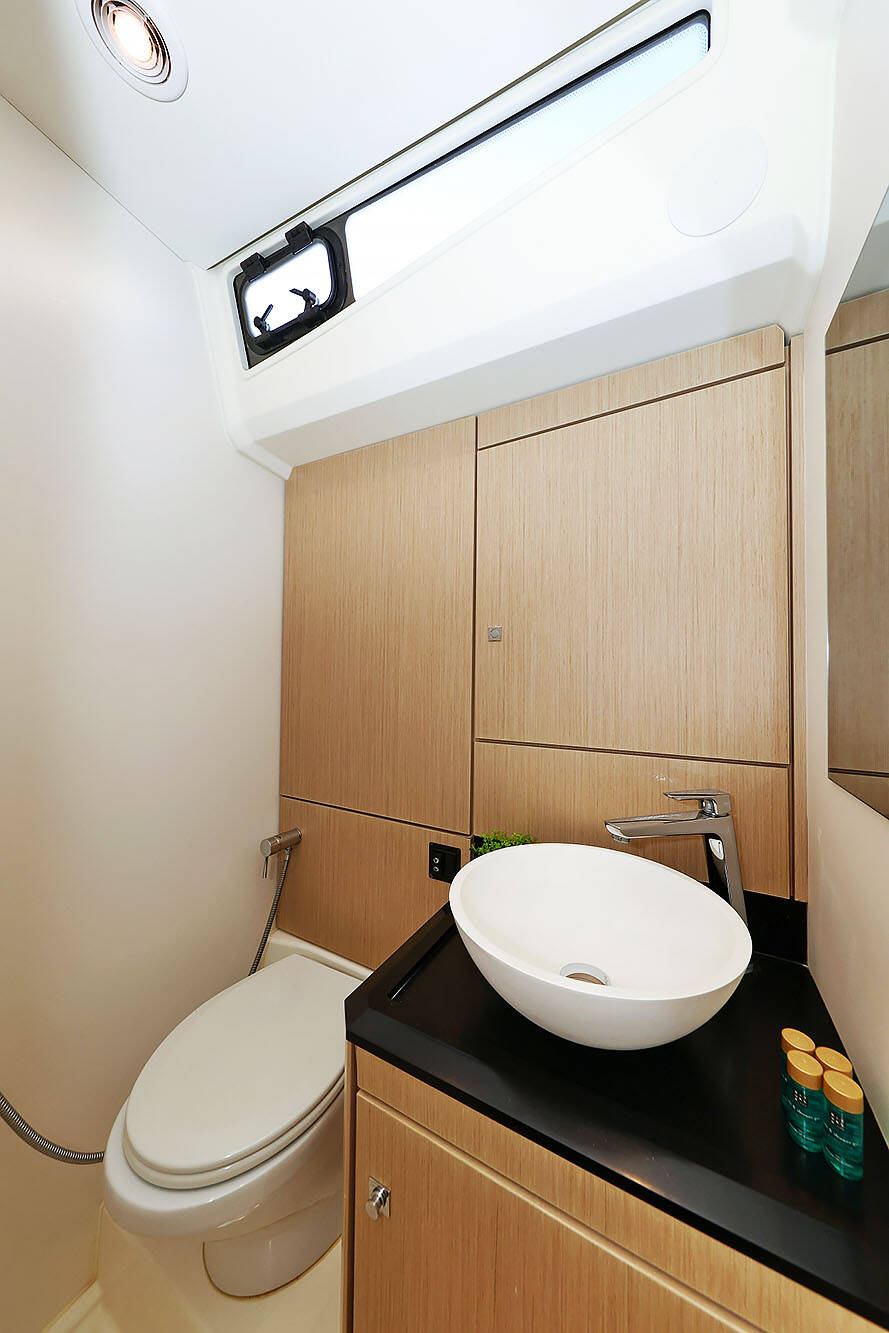 Jeanneau 60 | Friends