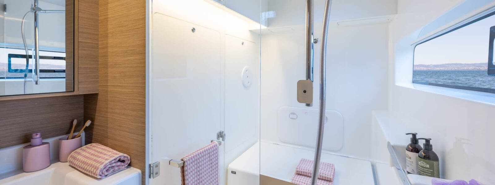 Lagoon 38 | Blue Horizon