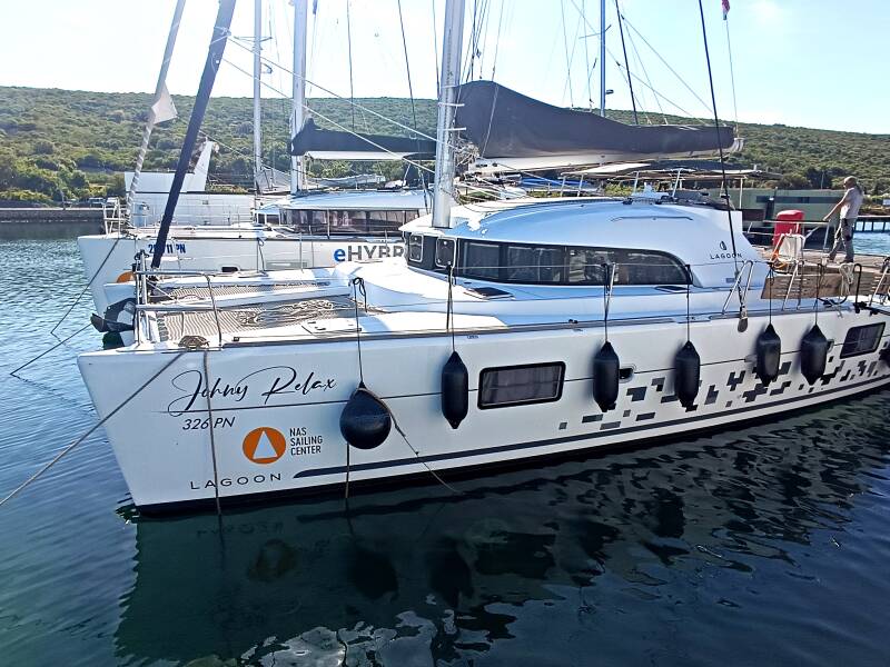 Lagoon 380 S2  | Relax