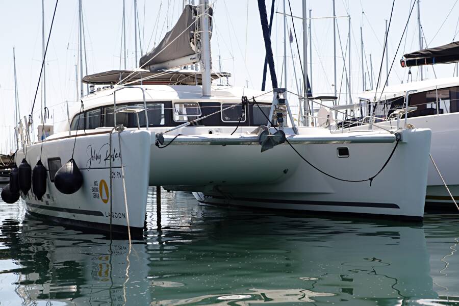 Lagoon 380 S2  | Relax