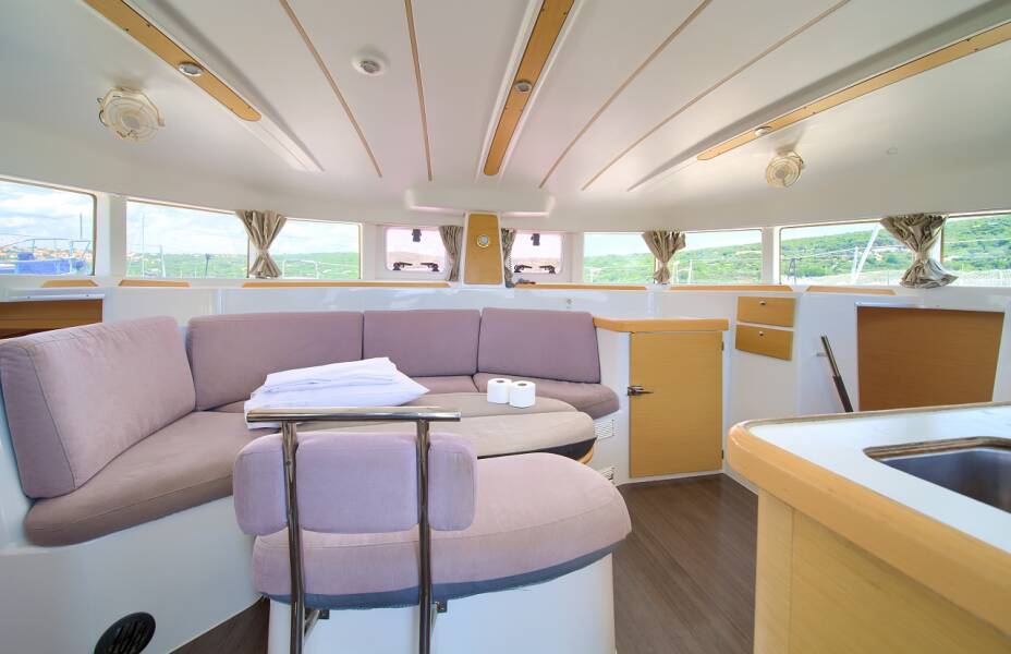 Lagoon 380  | Xenia