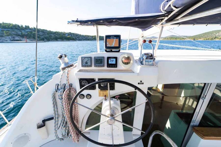 Lagoon 380  | Twin Star