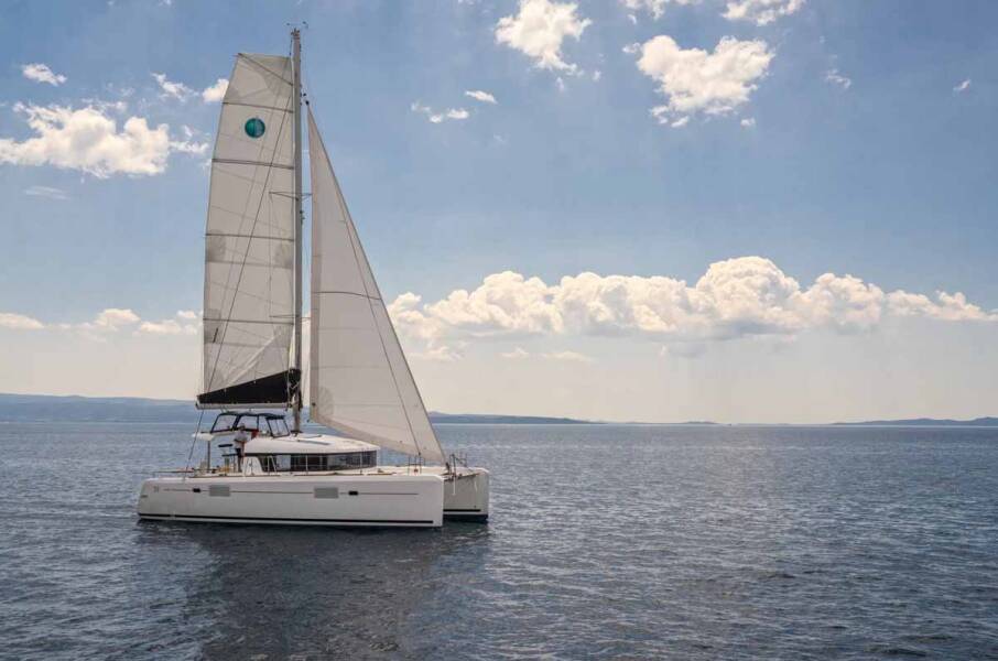 Lagoon 39  | Amazing